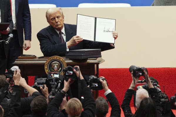 Pardons, Executive Orders, Political Fallout Loom as Trump Sworn in for Second Term